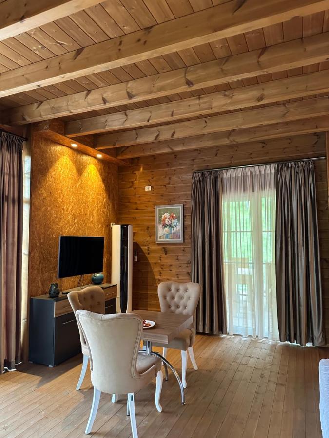 Bianca Hotel & Villa Priska e Madhe ภายนอก รูปภาพ