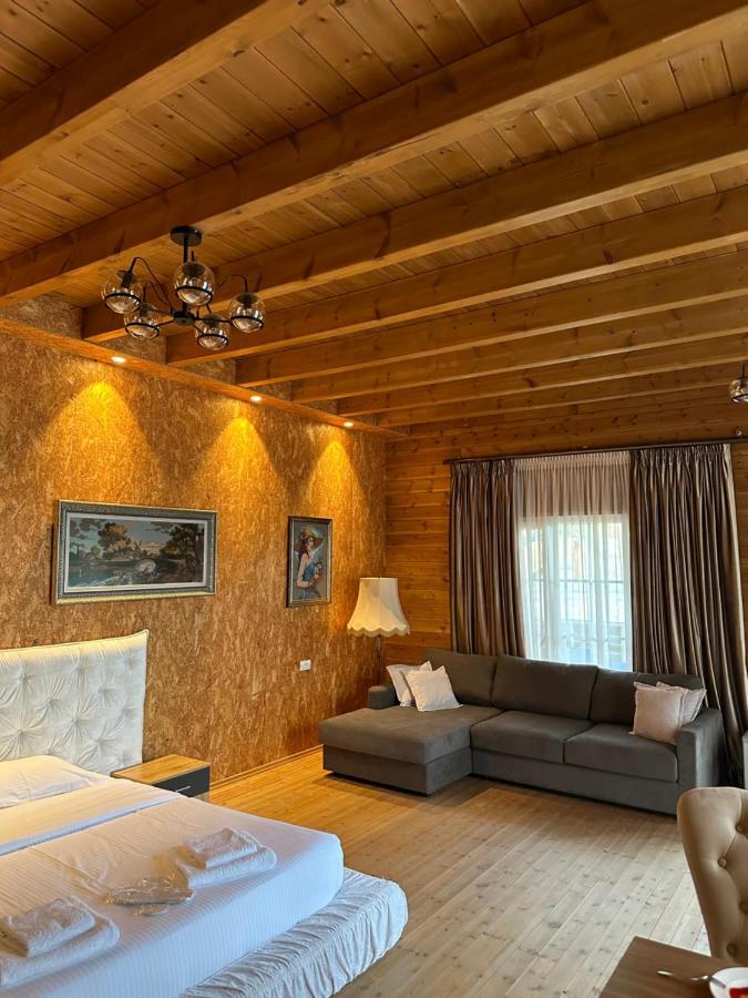 Bianca Hotel & Villa Priska e Madhe ภายนอก รูปภาพ