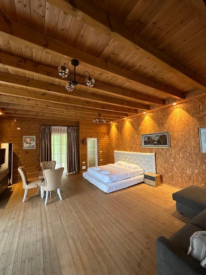 Bianca Hotel & Villa Priska e Madhe ภายนอก รูปภาพ