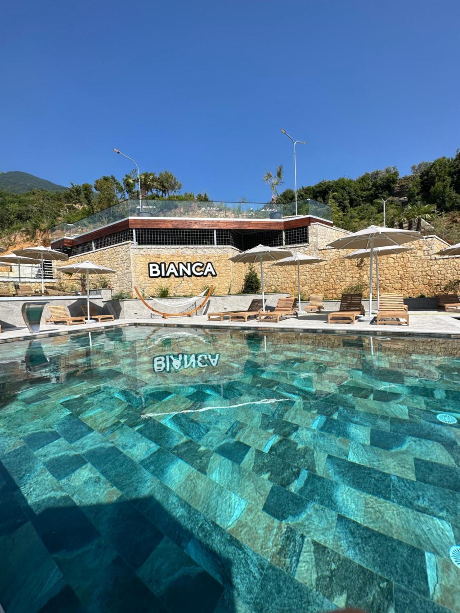Bianca Hotel & Villa Priska e Madhe ภายนอก รูปภาพ