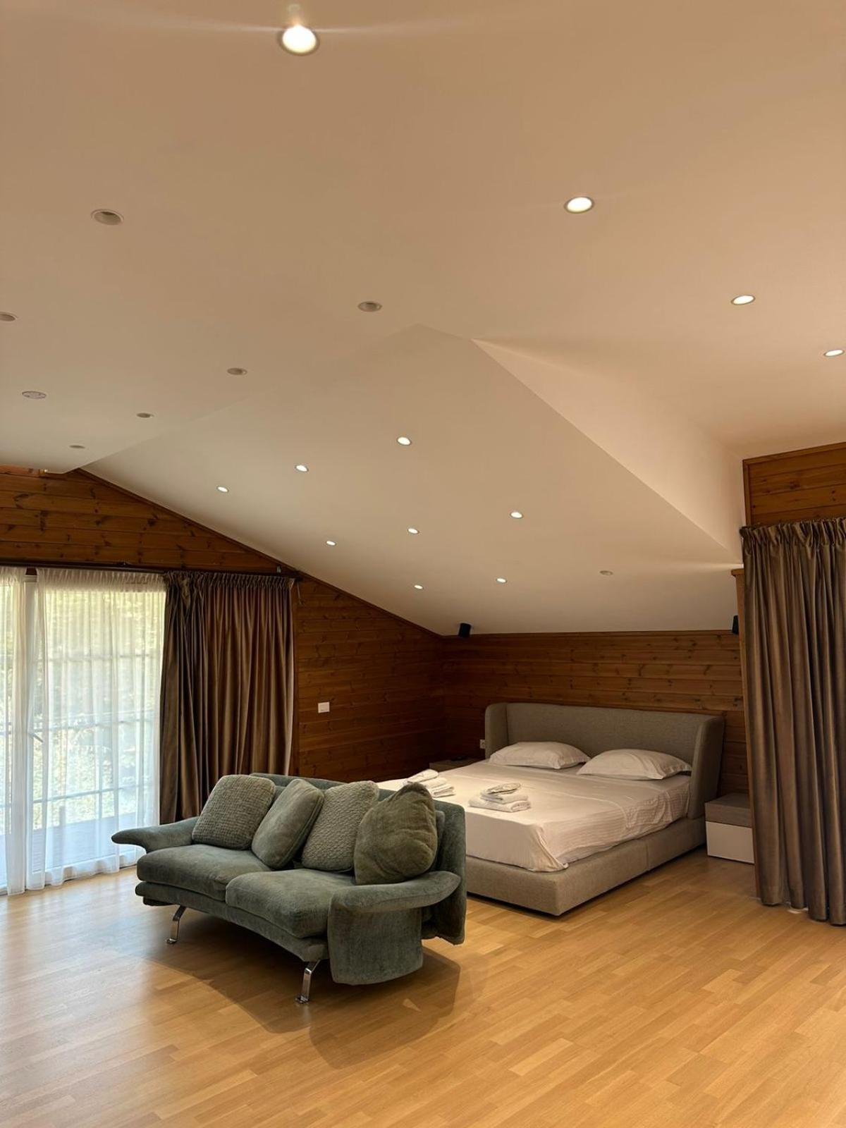Bianca Hotel & Villa Priska e Madhe ภายนอก รูปภาพ